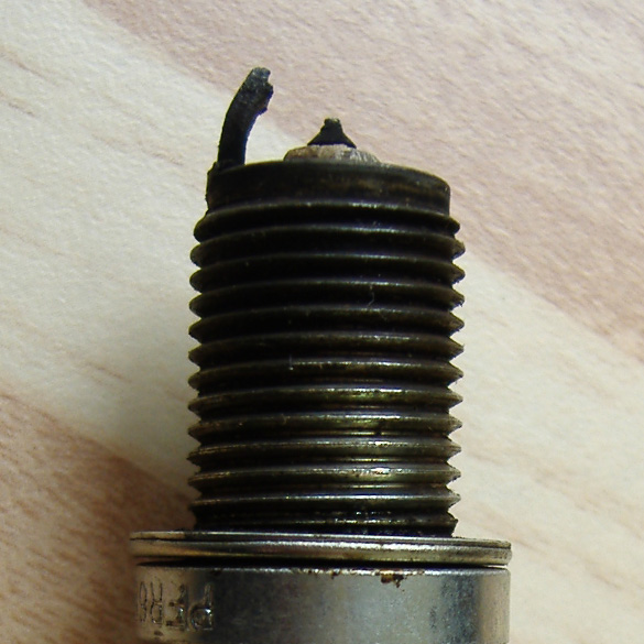 Technical Tip #10 Broken Sparkplug Tip
